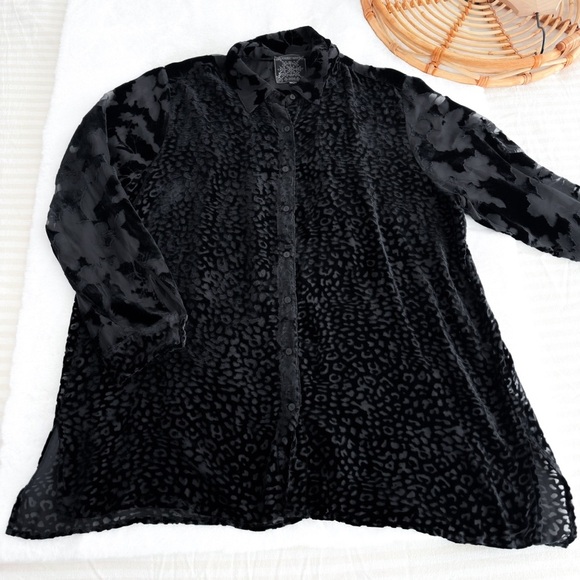 Johnny Was Audrey Button Down Shirt Black Leopard Oversized Animal Print - Picture 10 of 14